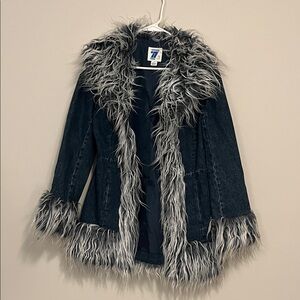 The cutest y2k jean jacket